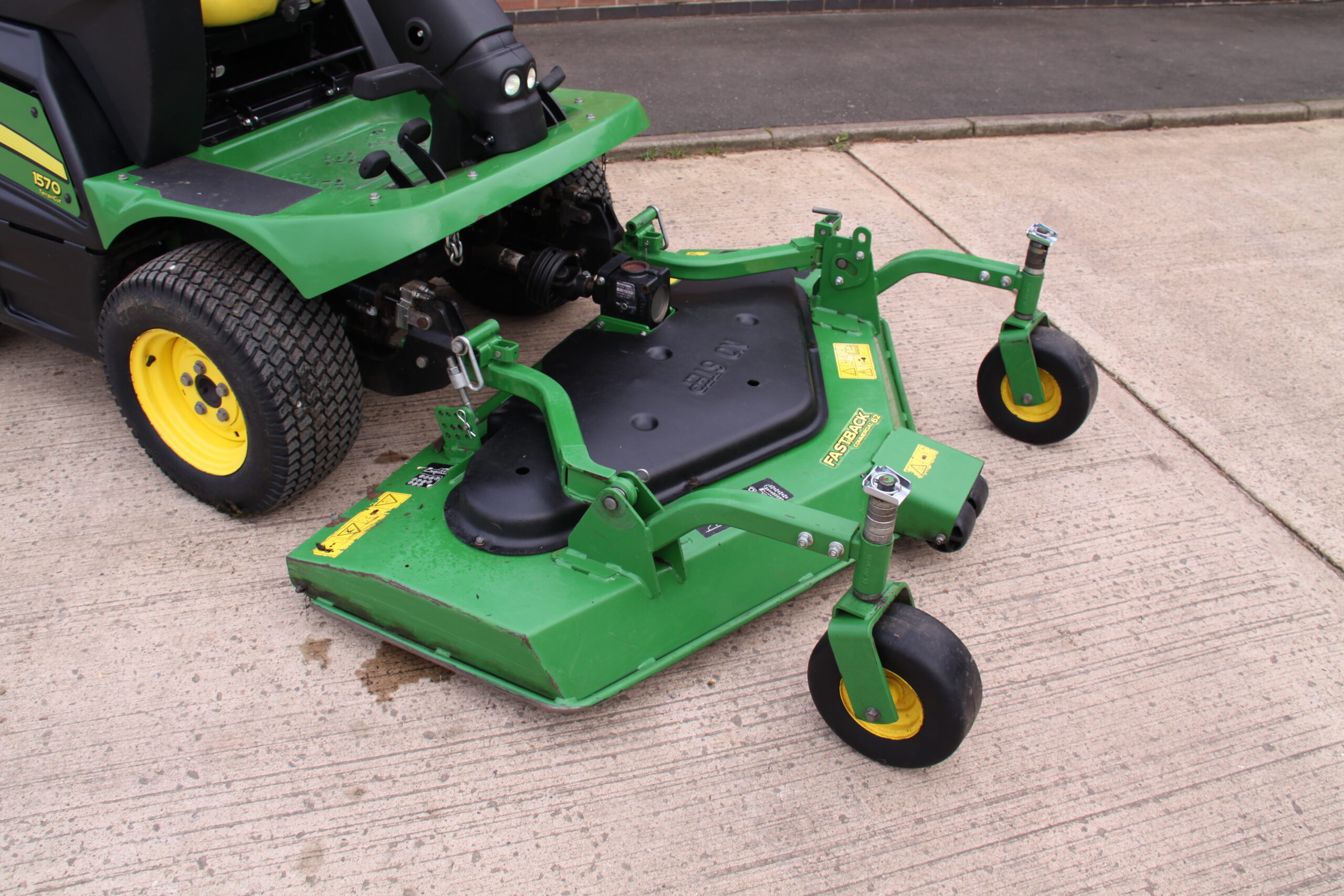 John Deere 1570 TerrainCut Rotary Mower with 62