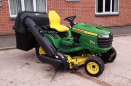 John Deere X758 Ride On Mower with grass collector