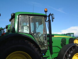 JD 6000 SERIES RIGHT WINDOW GUARD