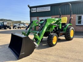 John Deere 2320 Compact Tractor with Lewis 25QH Loader