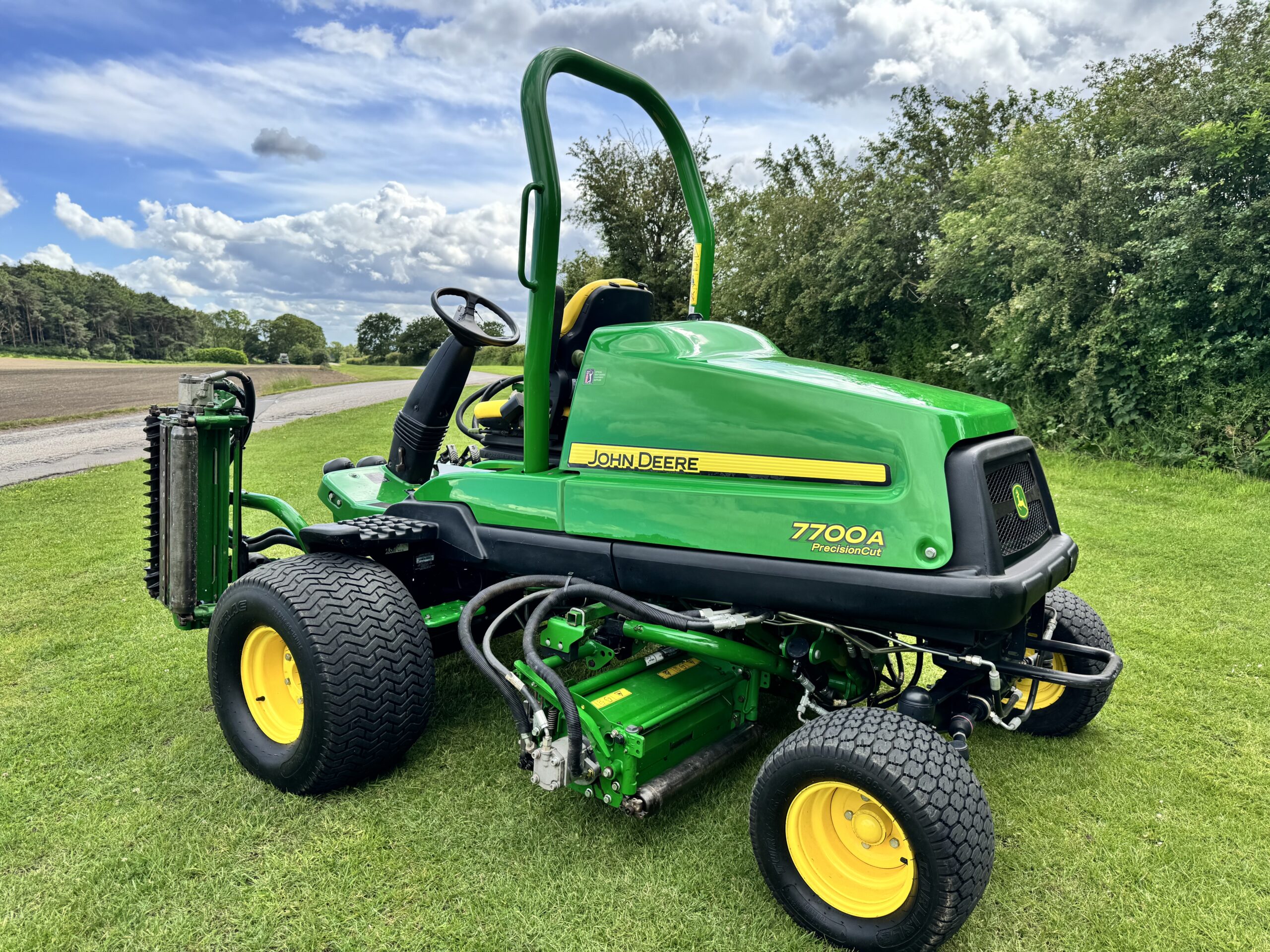 John Deere 7700A PrecisionCutâ„¢ Fairway Mower | HME